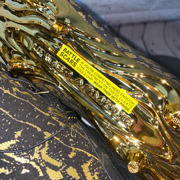 UNDER ARMOUR SPOTLIGHT LUX SUEDE 2.0 CLEATS MENS - Picture 6 of 10